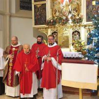 29. DECEMBRA – Tešiteľ Viliam Vaľa oslávil 70 rokov kňazstva I